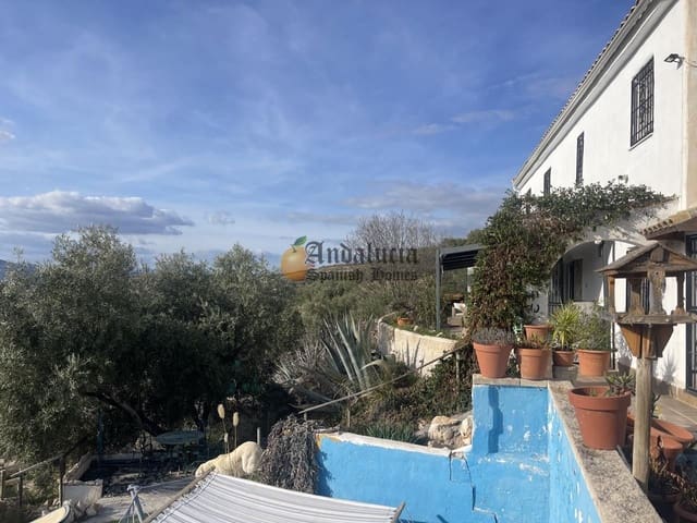 3 soveværelse Villa til salg i Salar med swimmingpool - € 250.000 (Ref: 8875393)