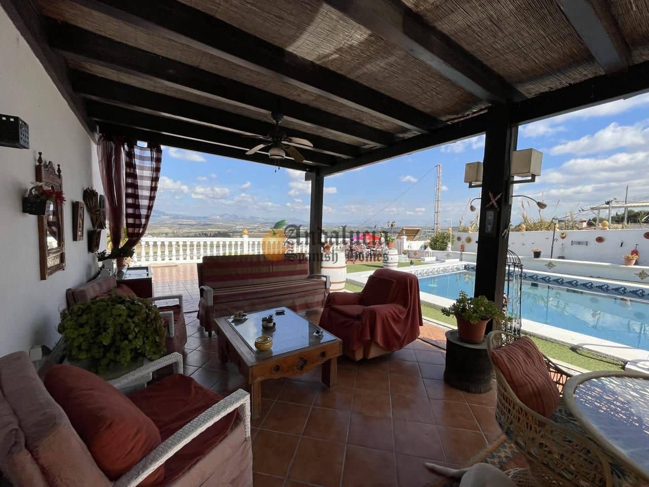 4 soveværelse Villa til salg i Moraleda de Zafayona med swimmingpool garage - € 260.000 (Ref: 8875472)