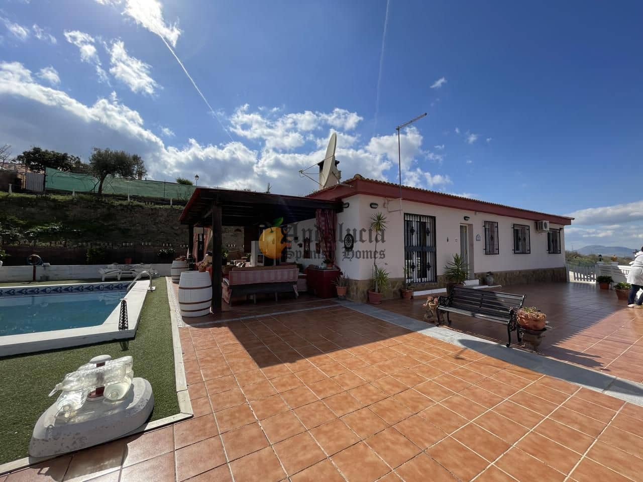 4 soveværelse Villa til salg i Moraleda de Zafayona med swimmingpool garage - € 260.000 (Ref: 8875472)