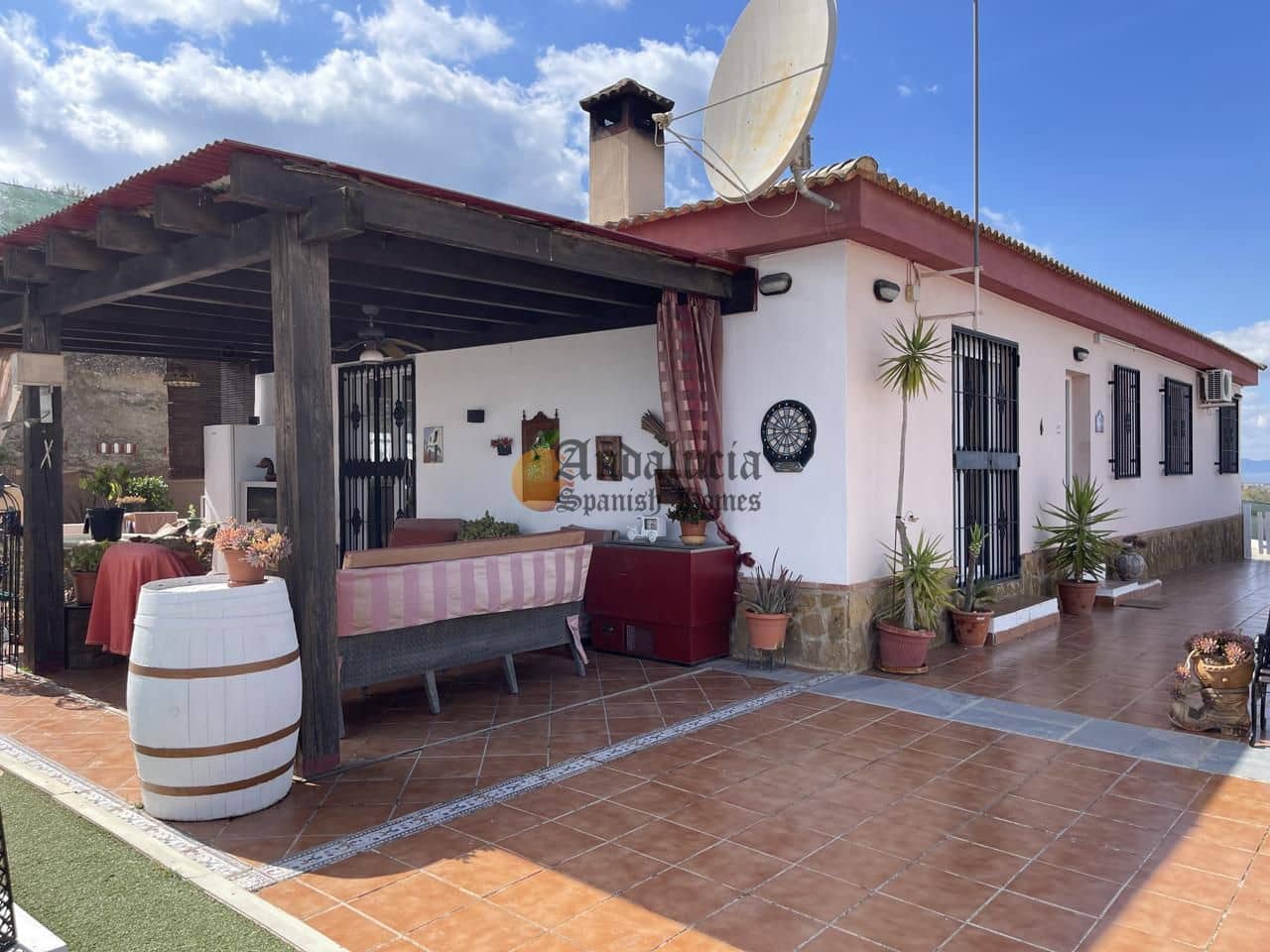 4 soveværelse Villa til salg i Moraleda de Zafayona med swimmingpool garage - € 260.000 (Ref: 8875472)