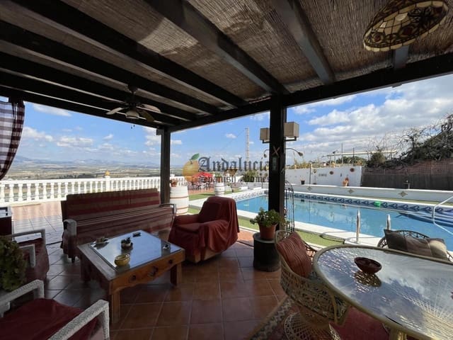 4 soveværelse Villa til salg i Moraleda de Zafayona med swimmingpool garage - € 260.000 (Ref: 8875472)