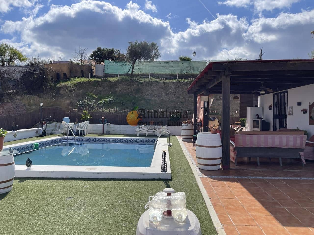 4 soveværelse Villa til salg i Moraleda de Zafayona med swimmingpool garage - € 260.000 (Ref: 8875472)