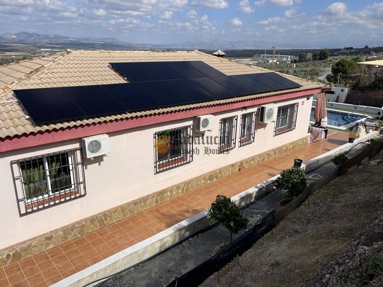 4 soveværelse Villa til salg i Moraleda de Zafayona med swimmingpool garage - € 260.000 (Ref: 8875472)