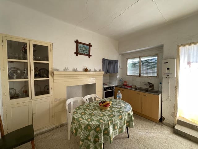 2 soveværelse Villa til salg i Moraleda de Zafayona med garage - € 50.000 (Ref: 9016730)