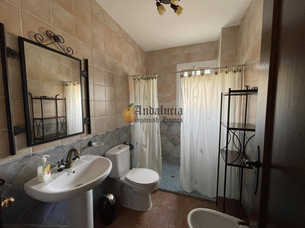 4 soveværelse Villa til salg i Montefrio med swimmingpool - € 390.000 (Ref: 9058666)