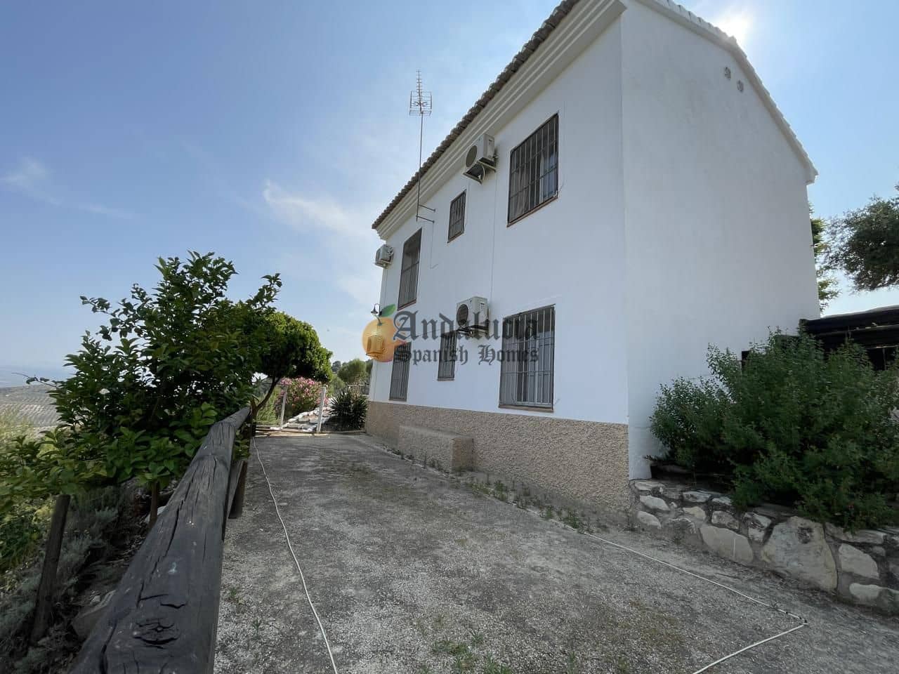 4 soveværelse Villa til salg i Montefrio med swimmingpool - € 390.000 (Ref: 9058666)