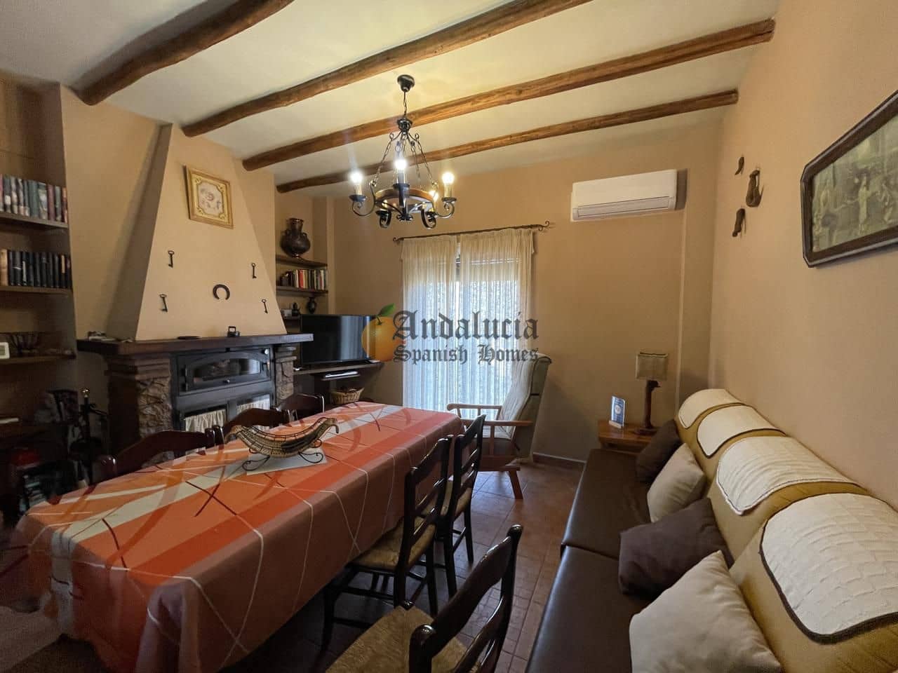 4 soveværelse Villa til salg i Montefrio med swimmingpool - € 390.000 (Ref: 9058666)