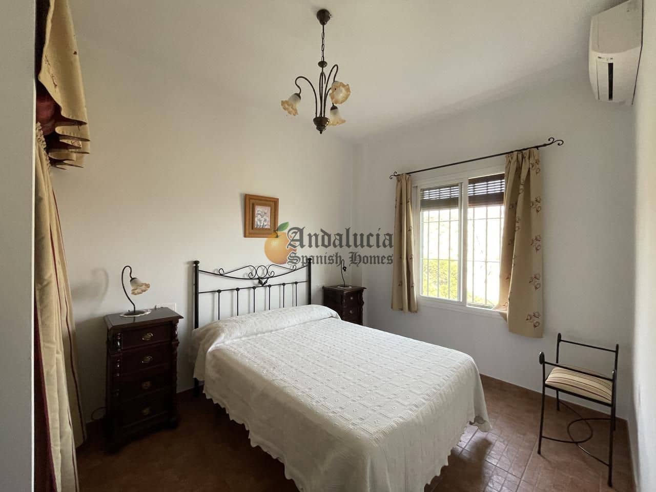 4 soveværelse Villa til salg i Montefrio med swimmingpool - € 390.000 (Ref: 9058666)