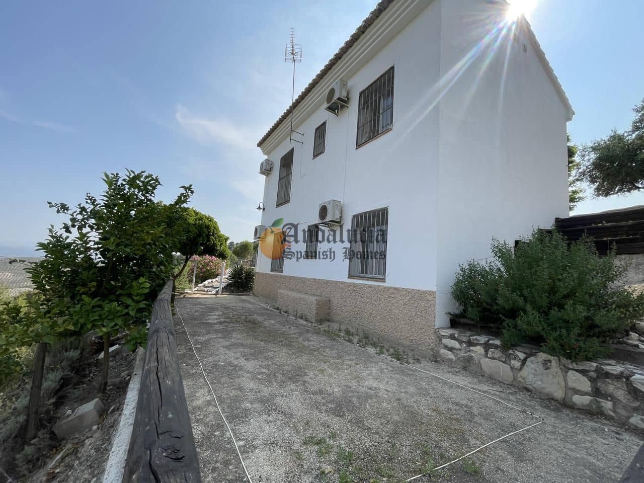 4 soveværelse Villa til salg i Montefrio med swimmingpool - € 390.000 (Ref: 9058666)