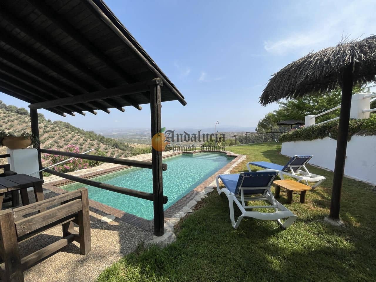 4 soveværelse Villa til salg i Montefrio med swimmingpool - € 390.000 (Ref: 9058666)