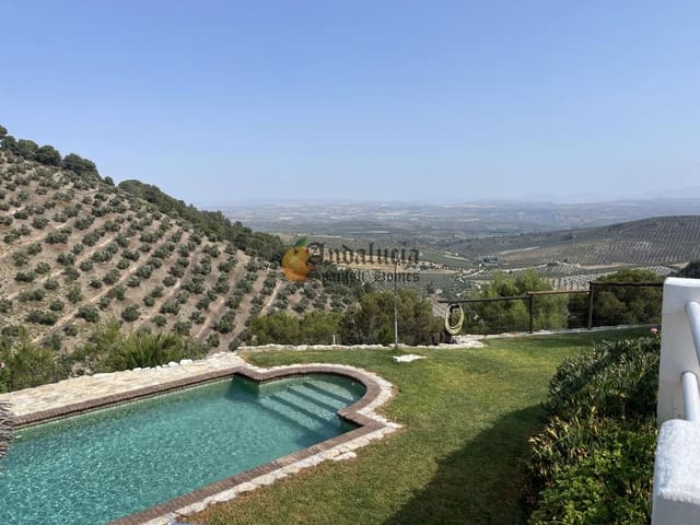 4 soveværelse Villa til salg i Montefrío med swimmingpool - € 390.000 (Ref: 9058666)