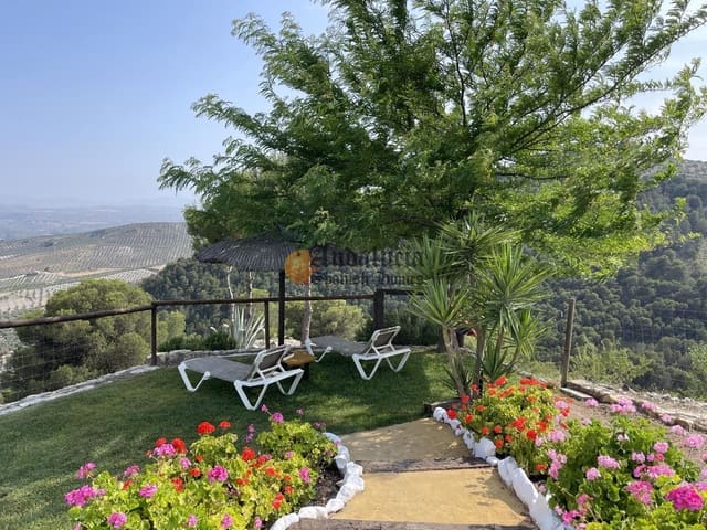 4 soveværelse Villa til salg i Montefrío med swimmingpool - € 390.000 (Ref: 9058666)