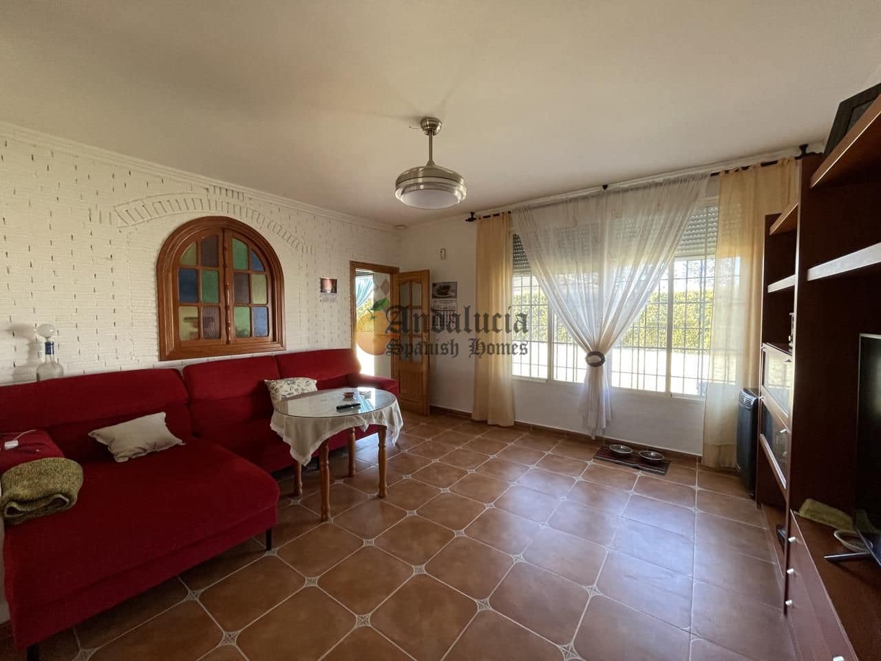 Chalet de 4 habitaciones en Moraleda de Zafayona en venta - 250.000 € (Ref: 9060150)