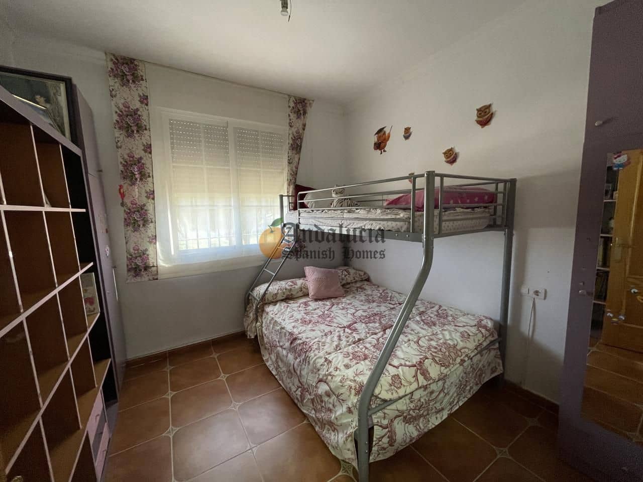 Chalet de 4 habitaciones en Moraleda de Zafayona en venta - 250.000 € (Ref: 9060150)