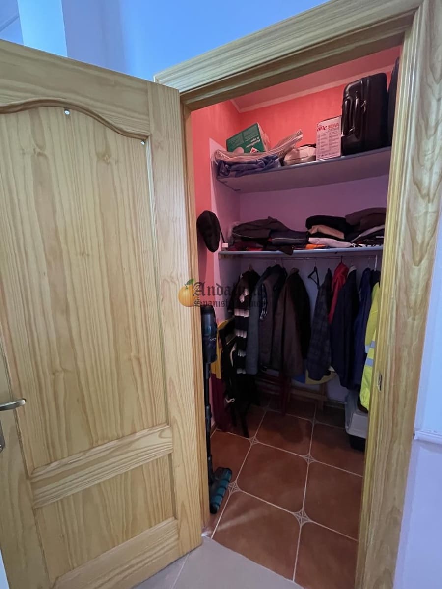 Chalet de 4 habitaciones en Moraleda de Zafayona en venta - 250.000 € (Ref: 9060150)