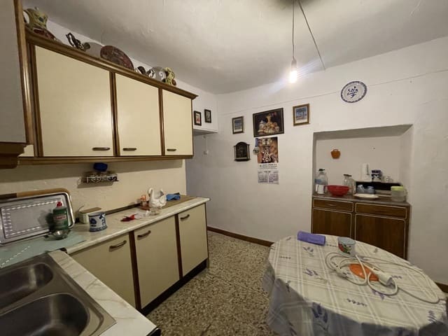 5 soveværelse Villa til salg i El Turro, Cacín med garage - € 45.000 (Ref: 9142446)