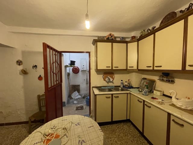 5 soveværelse Villa til salg i El Turro, Cacín med garage - € 45.000 (Ref: 9142446)