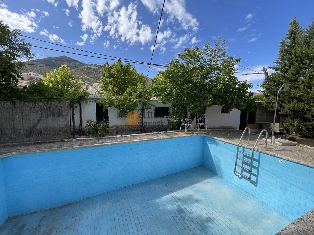 4 soveværelse Villa til salg i Illora med swimmingpool - € 198.000 (Ref: 9142510)