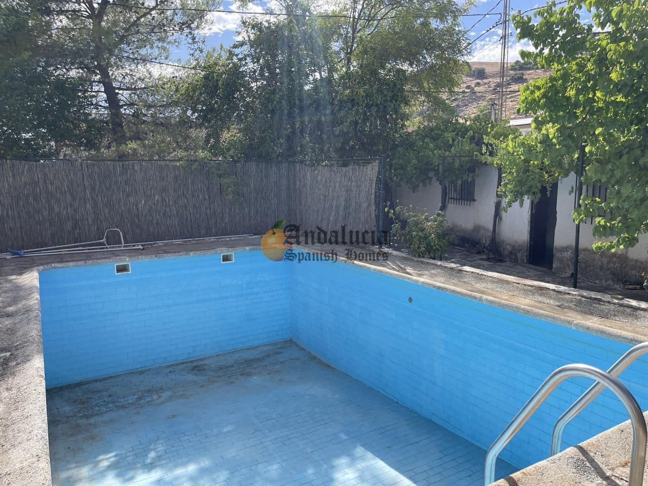 4 soveværelse Villa til salg i Illora med swimmingpool - € 198.000 (Ref: 9142510)