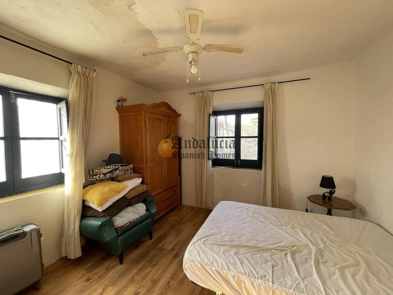 5 soverom Villa til salgs i Lachar - € 130 000 (Ref: 9143371)