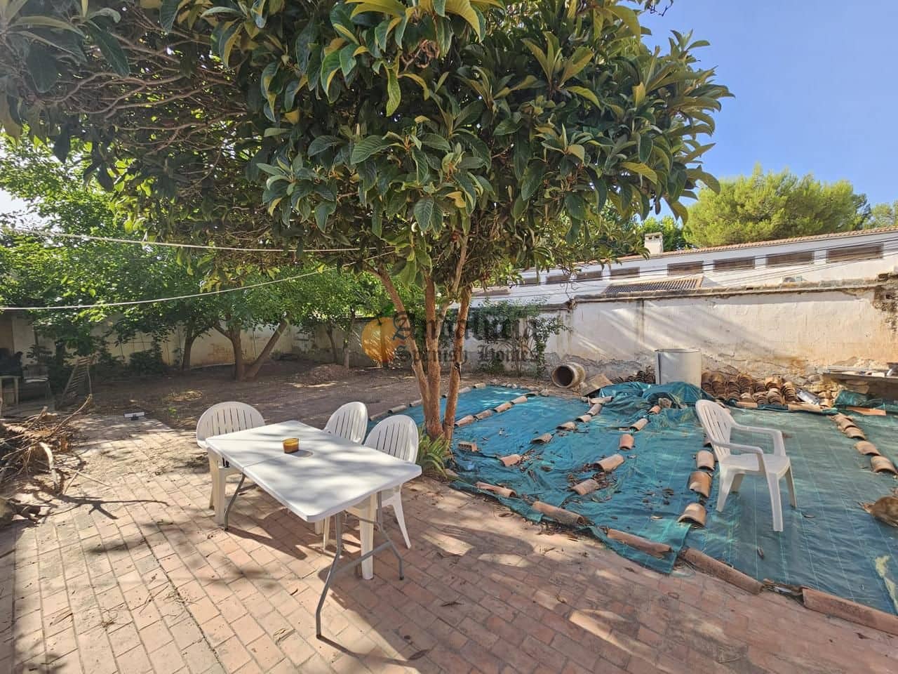 5 soverom Villa til salgs i Lachar - € 130 000 (Ref: 9143371)