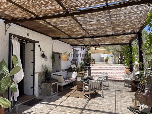 3 chambre Villa/Maison à vendre à Montefrío - 220 000 € (Ref: 9160772)