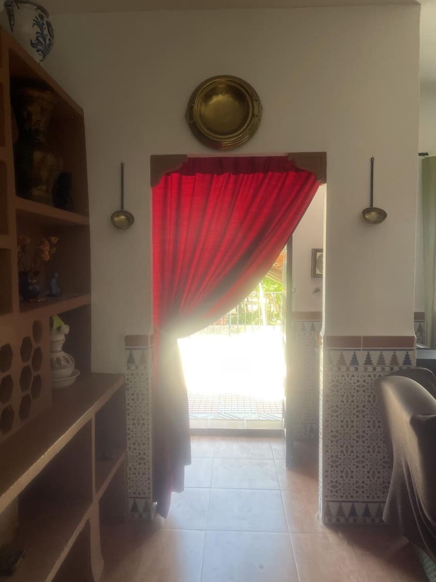 3 bedroom Villa for sale in Moraleda de Zafayona with pool - € 212,000 (Ref: 9168993)