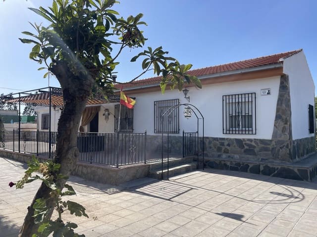 3 bedroom Villa for sale in Moraleda de Zafayona with pool - € 220,000 (Ref: 9168993)