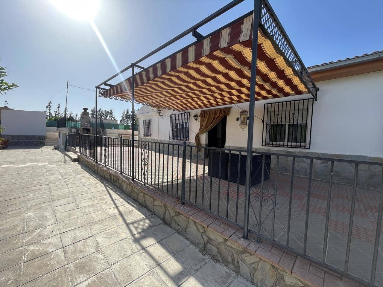 3 bedroom Villa for sale in Moraleda de Zafayona with pool - € 212,000 (Ref: 9168993)