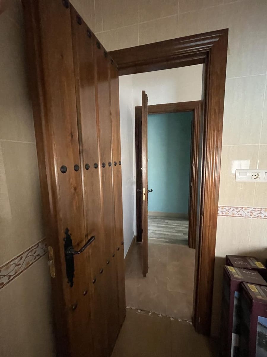 3 soveværelse Villa til salg i Moraleda de Zafayona med swimmingpool - € 195.000 (Ref: 9192050)