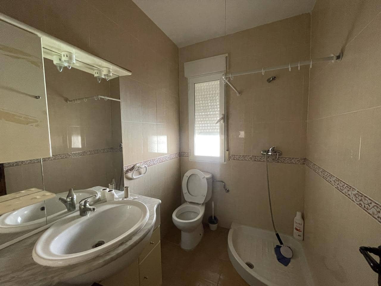 3 soveværelse Villa til salg i Moraleda de Zafayona med swimmingpool - € 195.000 (Ref: 9192050)