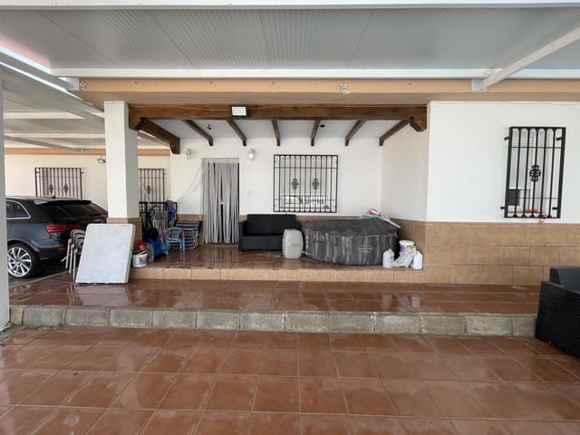 3 soveværelse Villa til salg i Moraleda de Zafayona med swimmingpool - € 195.000 (Ref: 9192050)