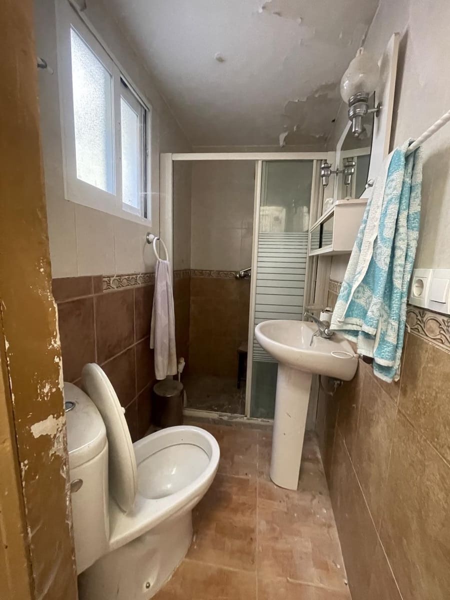 4 soverom Villa til salgs i Bracana med garasje - € 49 000 (Ref: 9310421)