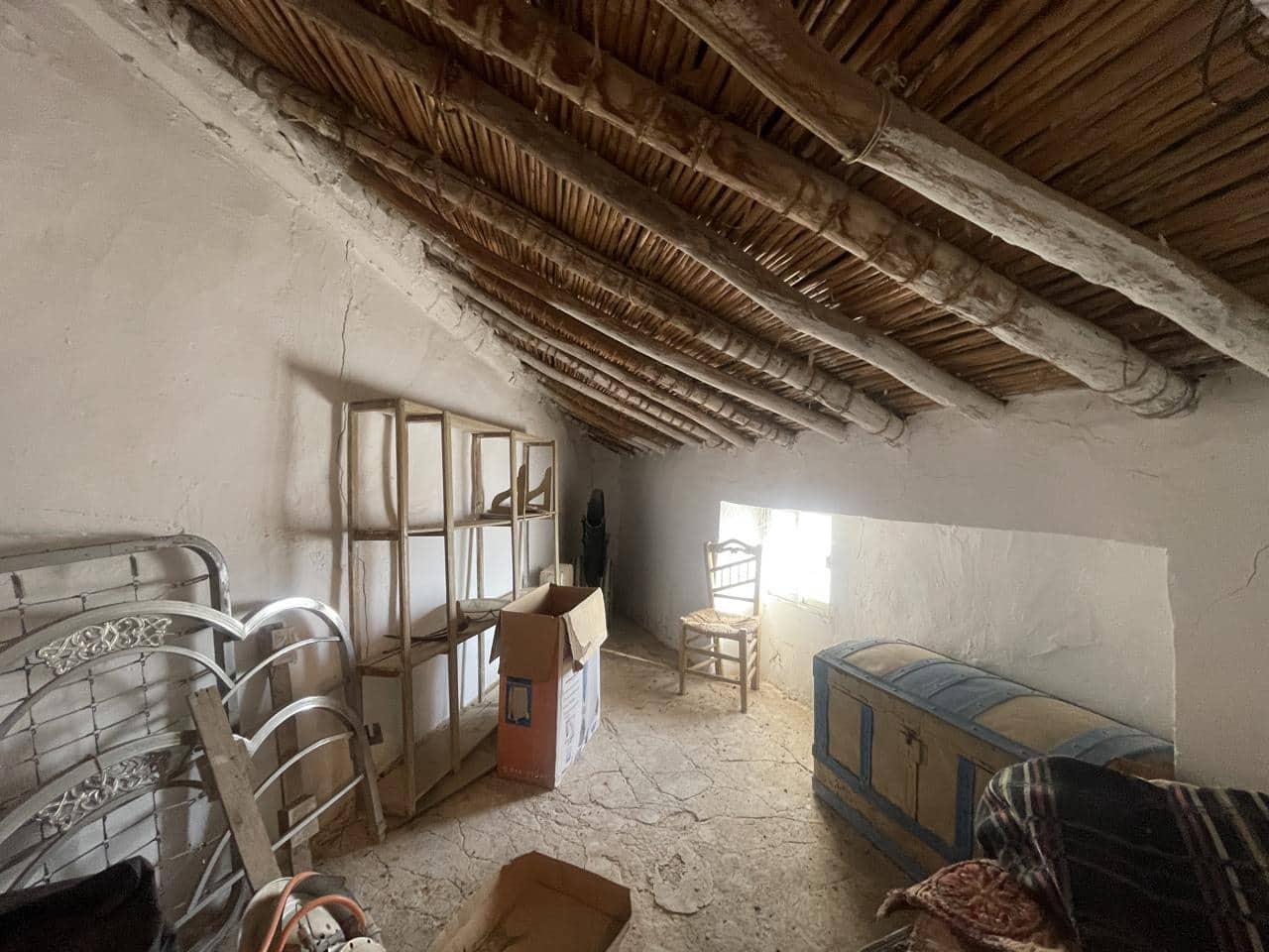 4 soverom Villa til salgs i Bracana med garasje - € 49 000 (Ref: 9310421)