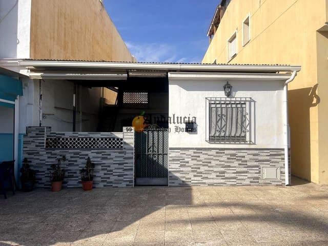 3 soveværelse Villa til salg i Las Acacias, Málaga by med garage - € 795.000 (Ref: 9341784)