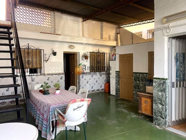 3 soveværelse Villa til salg i Las Acacias, Málaga by med garage - € 795.000 (Ref: 9341784)