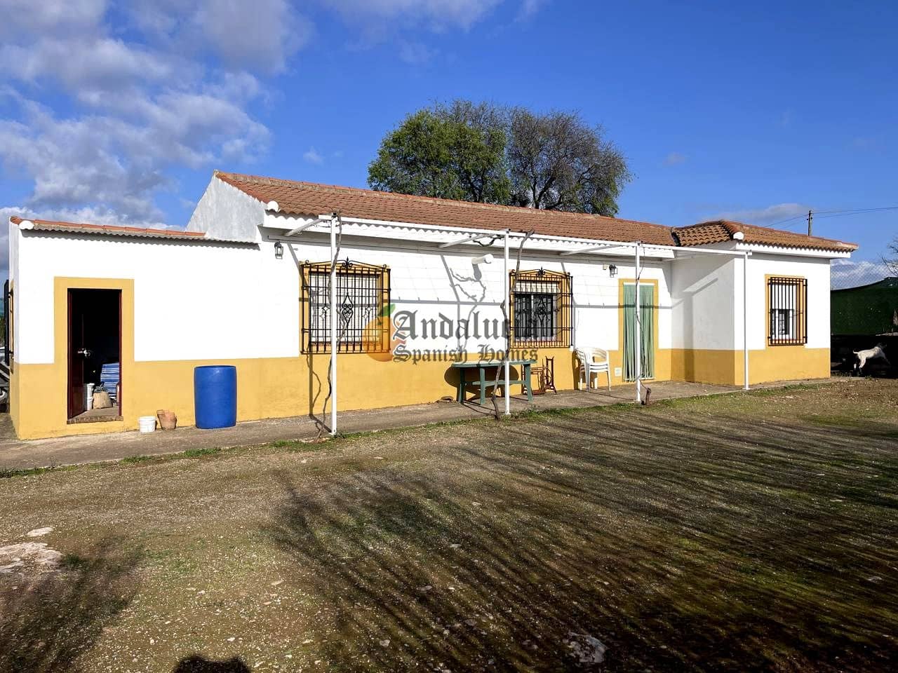 3 soveværelse Villa til salg i Moraleda de Zafayona med swimmingpool - € 145.000 (Ref: 9660774)