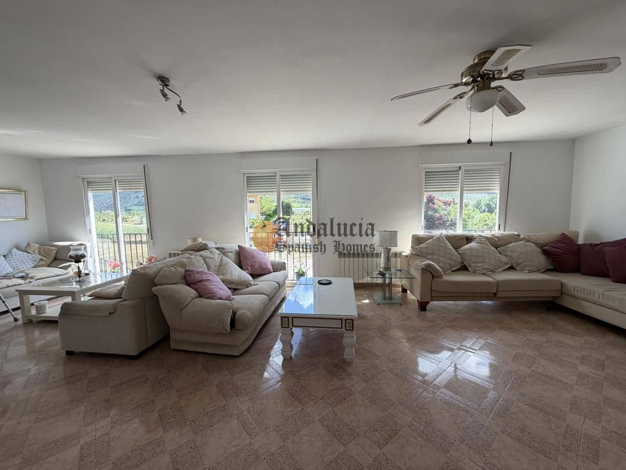 2 soveværelse Villa til salg i Mures med swimmingpool - € 243.000 (Ref: 9844603)