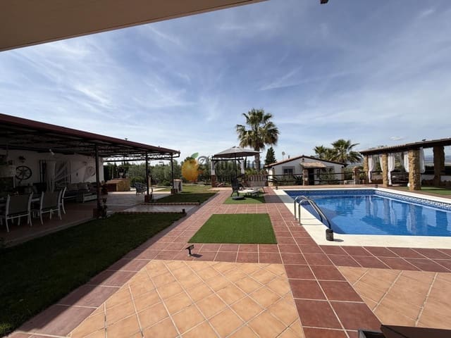 4 soveværelse Villa til salg i Moraleda de Zafayona med swimmingpool - € 280.000 (Ref: 9844604)