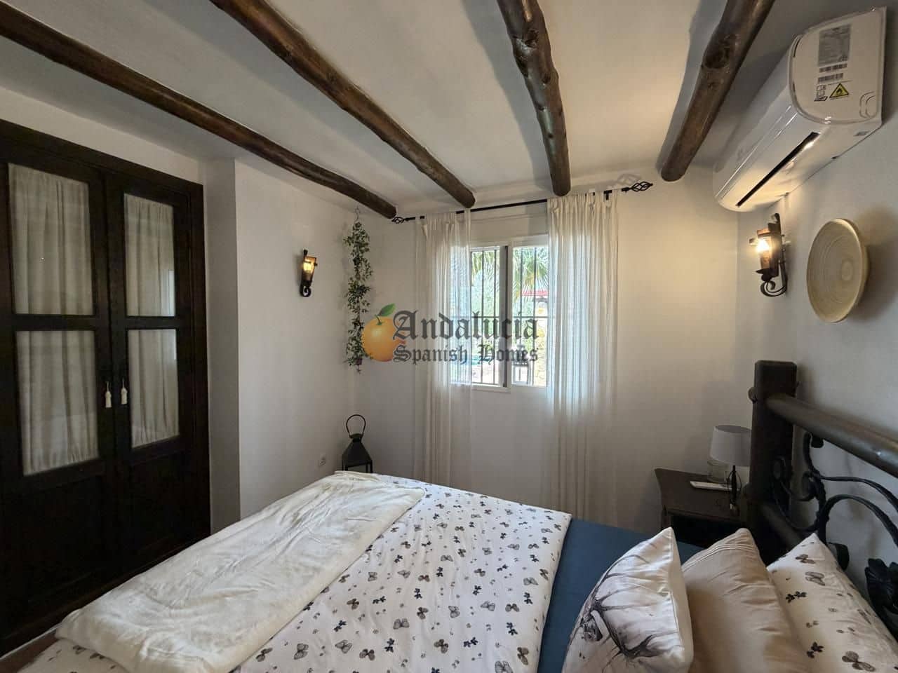 4 bedroom Villa for sale in Moraleda de Zafayona with pool - € 280,000 (Ref: 9844604)