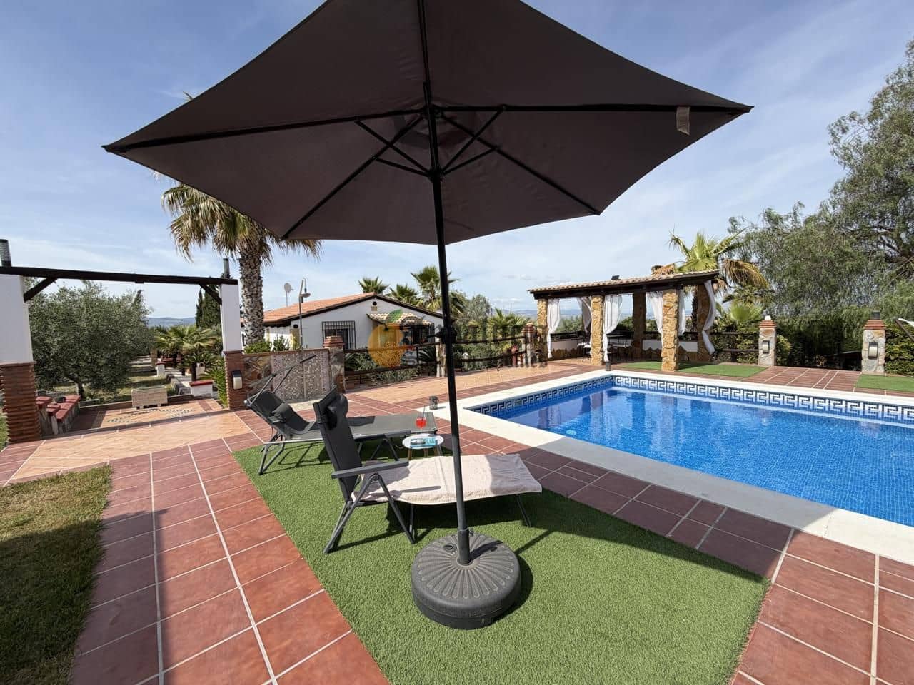 4 bedroom Villa for sale in Moraleda de Zafayona with pool - € 280,000 (Ref: 9844604)