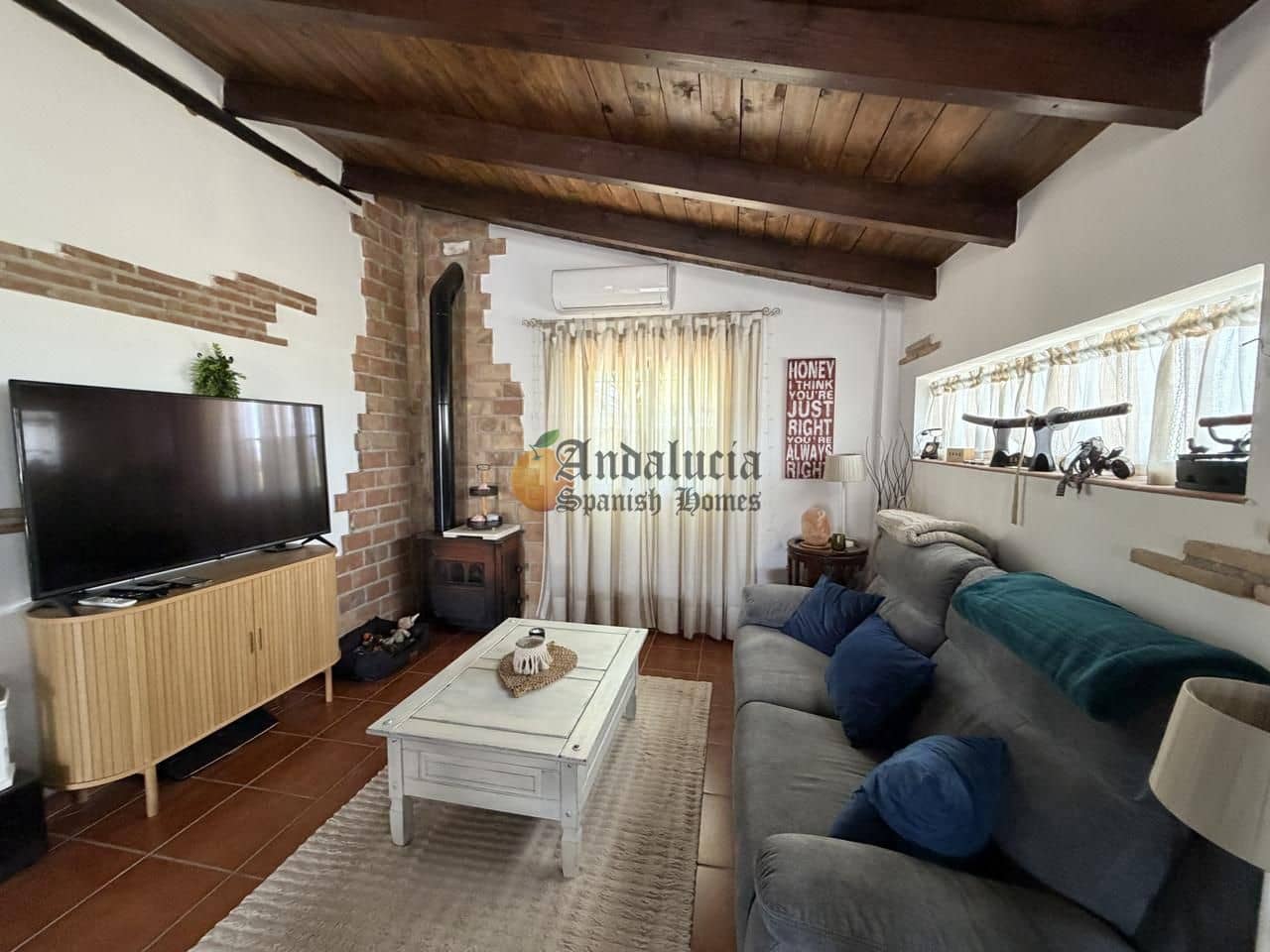4 bedroom Villa for sale in Moraleda de Zafayona with pool - € 280,000 (Ref: 9844604)