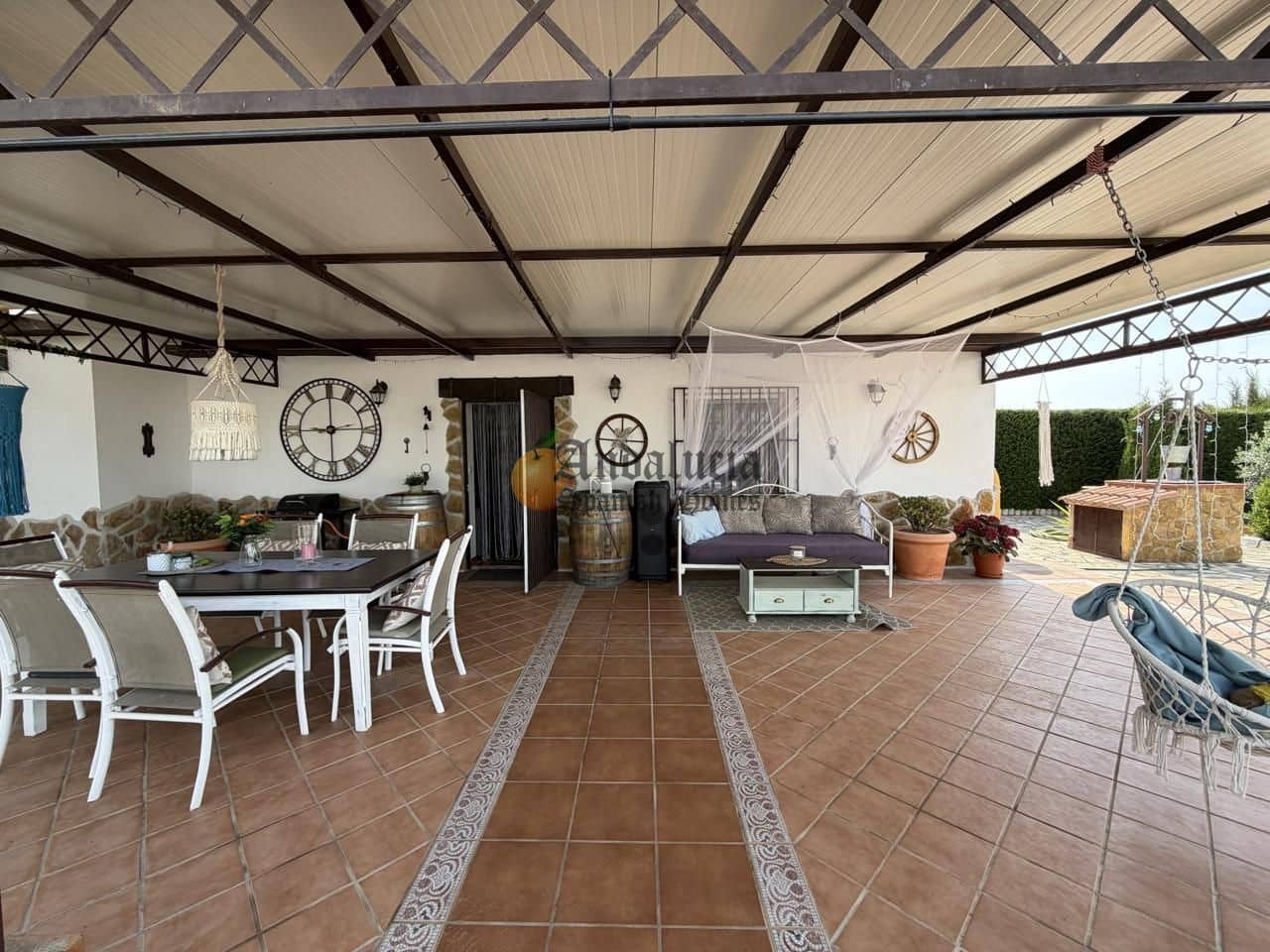4 bedroom Villa for sale in Moraleda de Zafayona with pool - € 280,000 (Ref: 9844604)