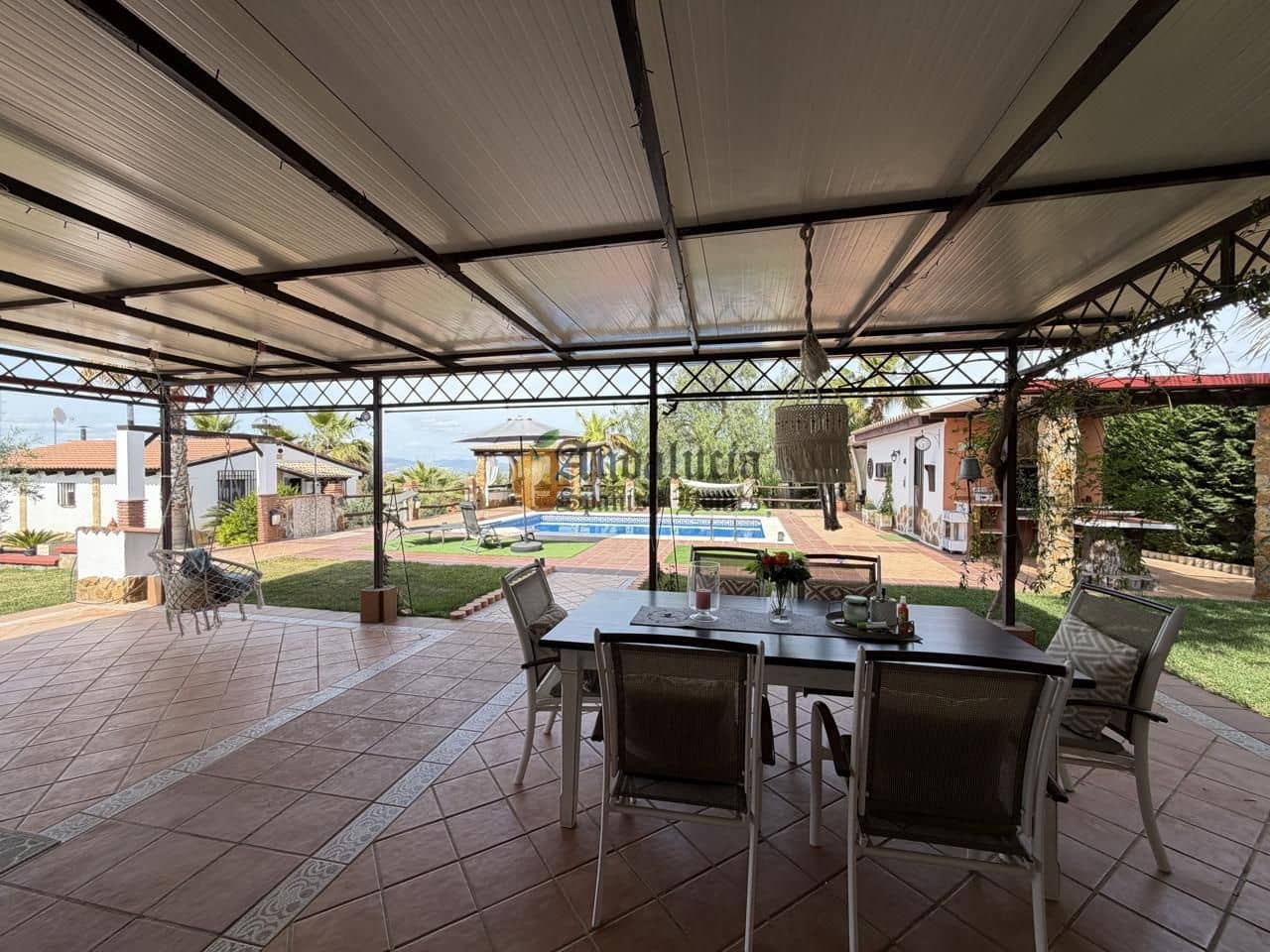 4 bedroom Villa for sale in Moraleda de Zafayona with pool - € 280,000 (Ref: 9844604)