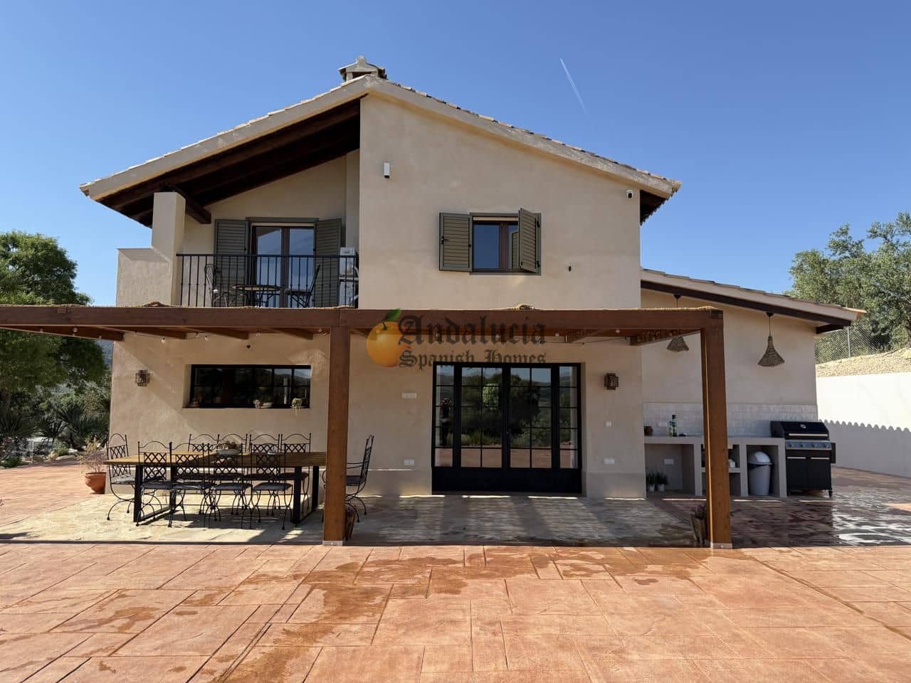5 bedroom Villa for sale in Montefrio with pool - € 520,000 (Ref: 9869801)