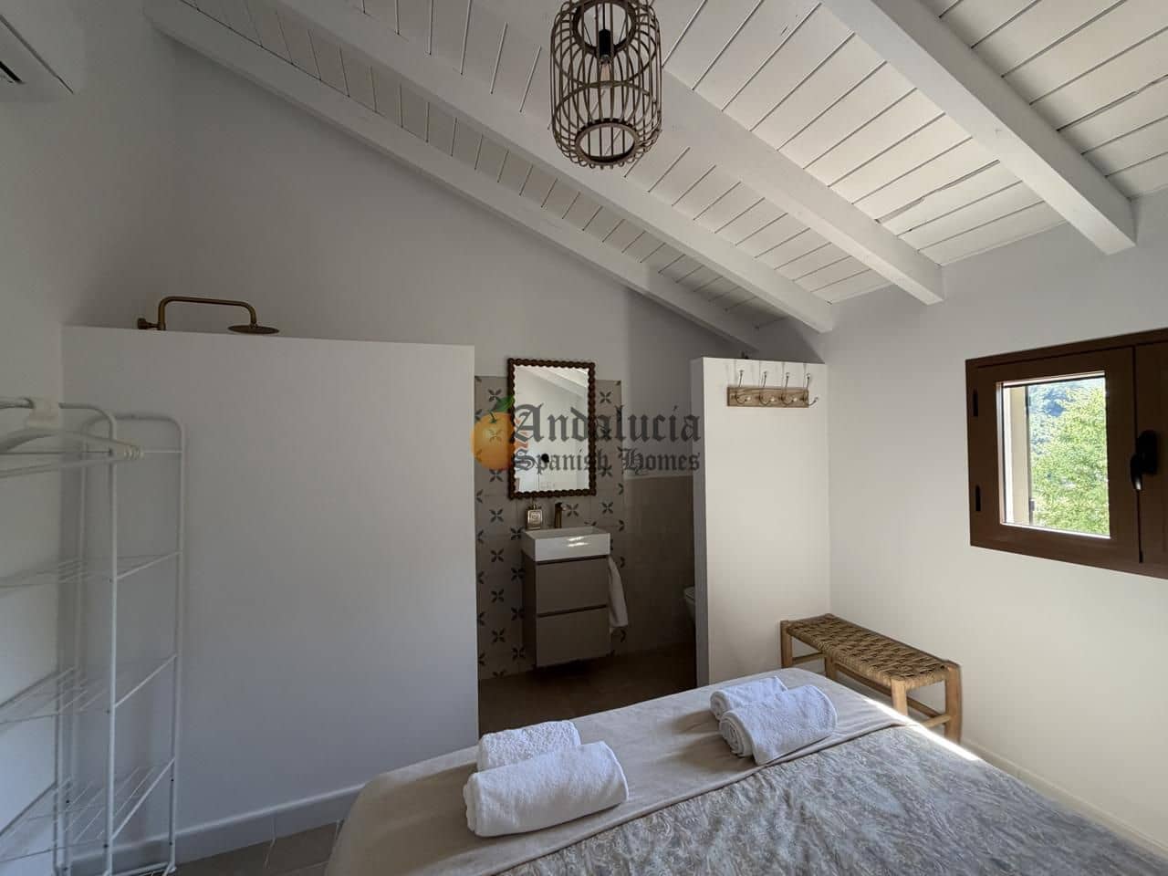 5 bedroom Villa for sale in Montefrio with pool - € 520,000 (Ref: 9869801)