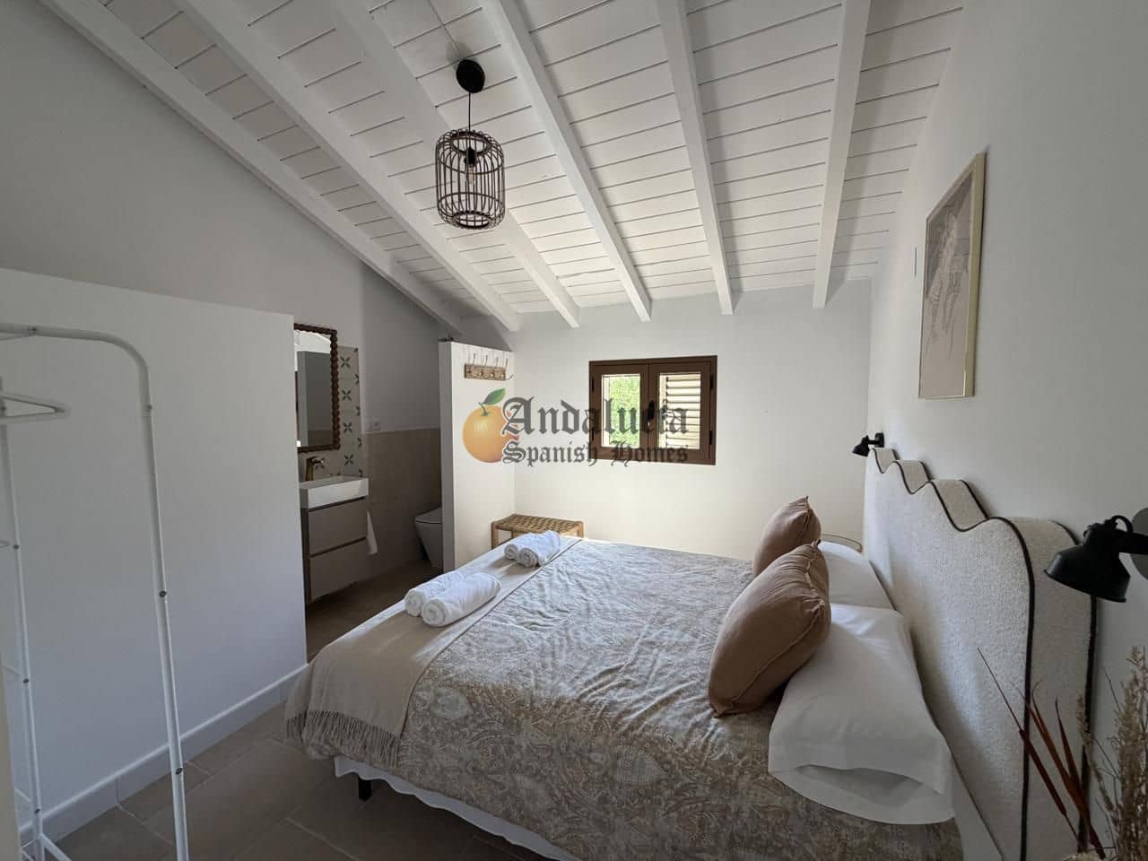 5 bedroom Villa for sale in Montefrio with pool - € 520,000 (Ref: 9869801)