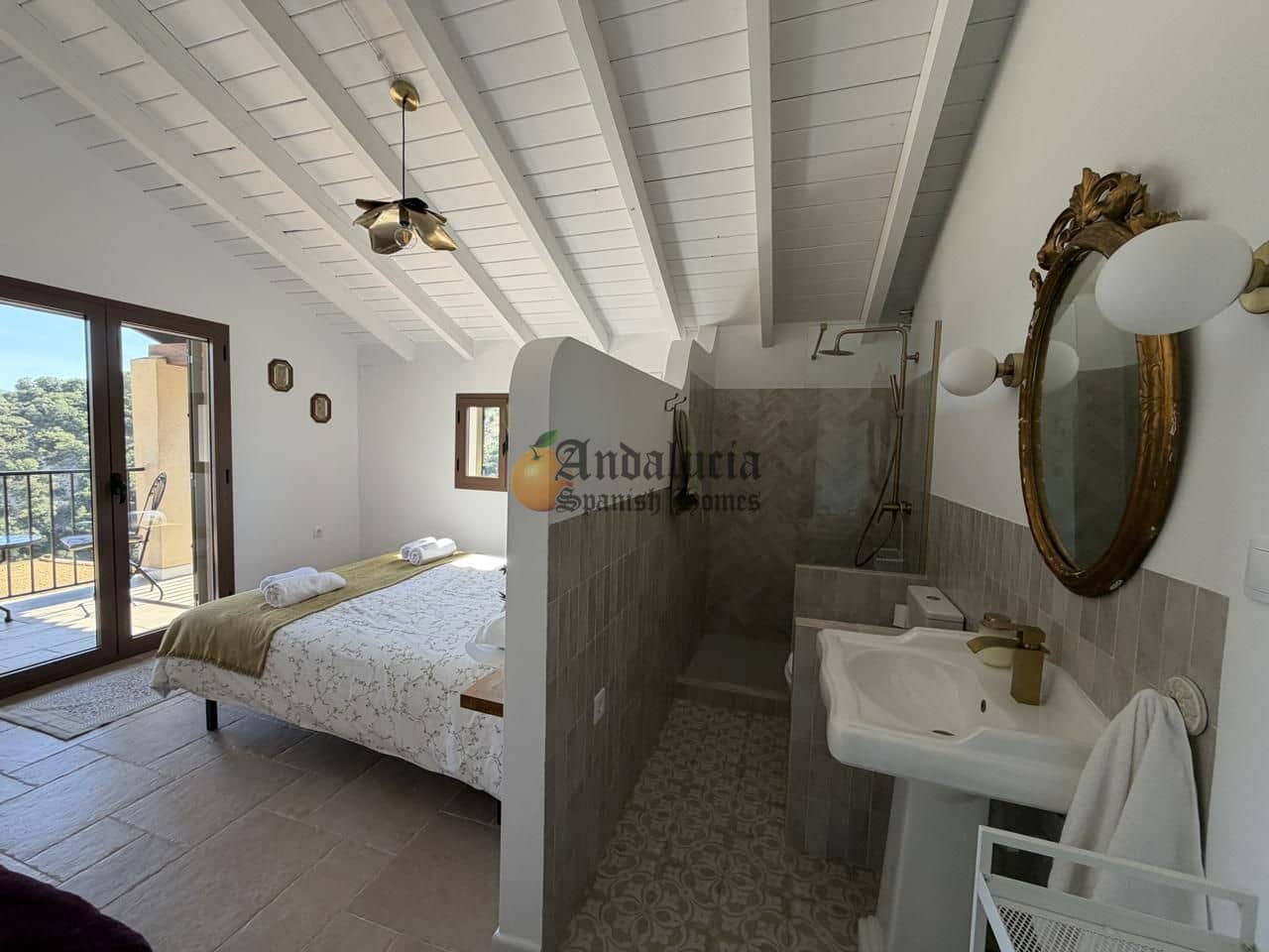 5 bedroom Villa for sale in Montefrio with pool - € 520,000 (Ref: 9869801)