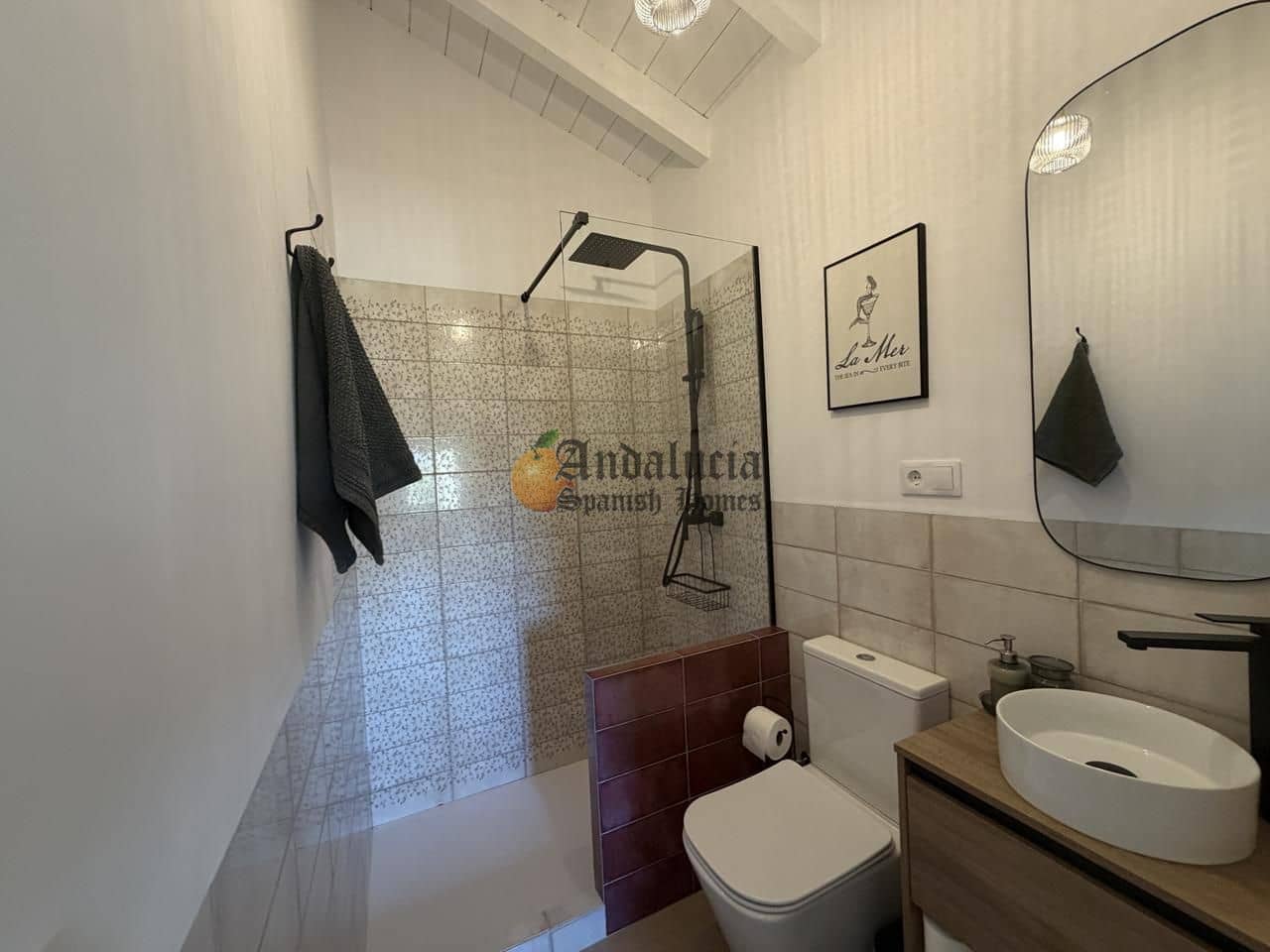5 bedroom Villa for sale in Montefrio with pool - € 520,000 (Ref: 9869801)