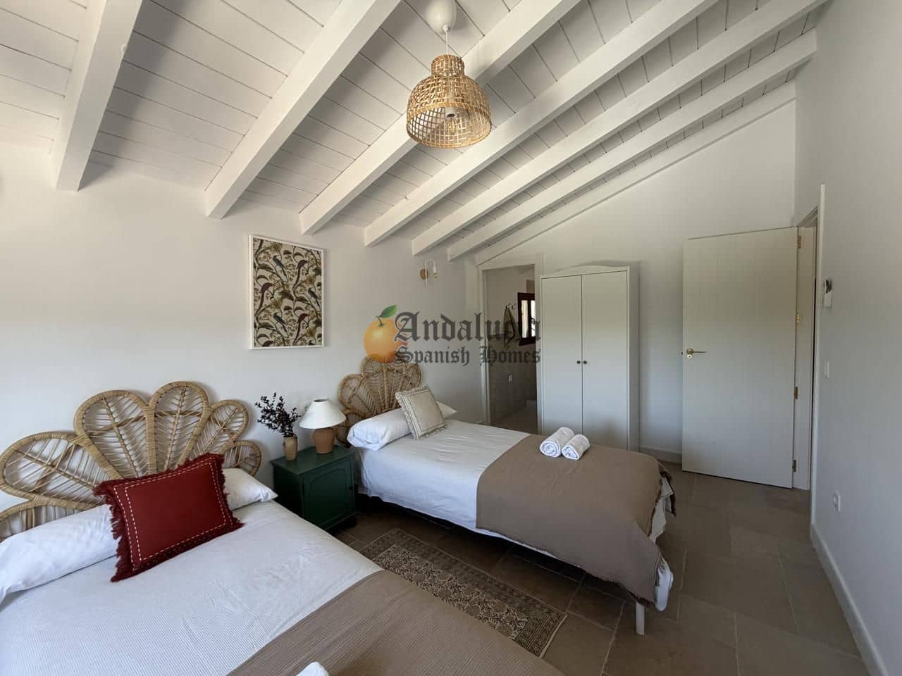 5 bedroom Villa for sale in Montefrio with pool - € 520,000 (Ref: 9869801)